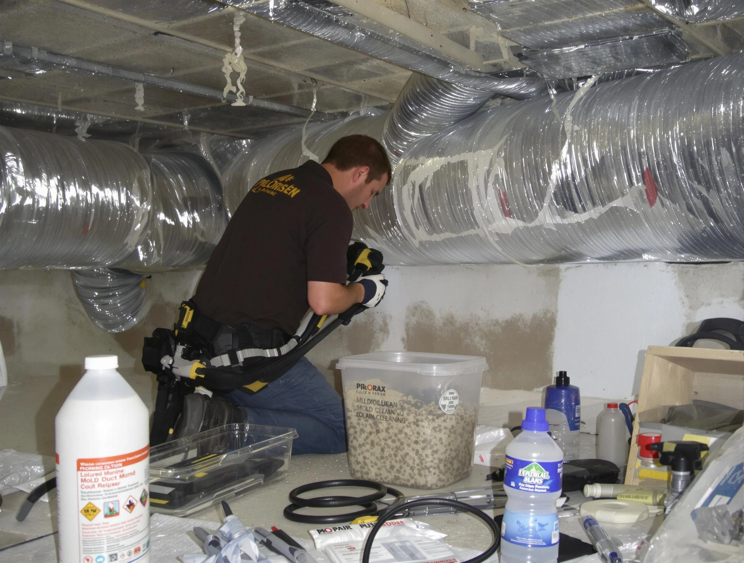 Covington Air Duct Cleaning specialist performing professional mold removal from air ducts in Covington